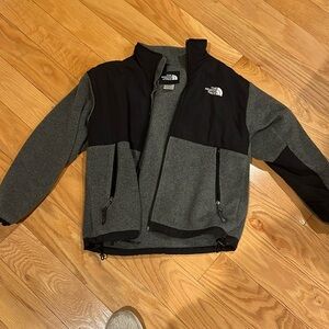 North face authentic boys, jacket, black, and gray fleece great condition size L